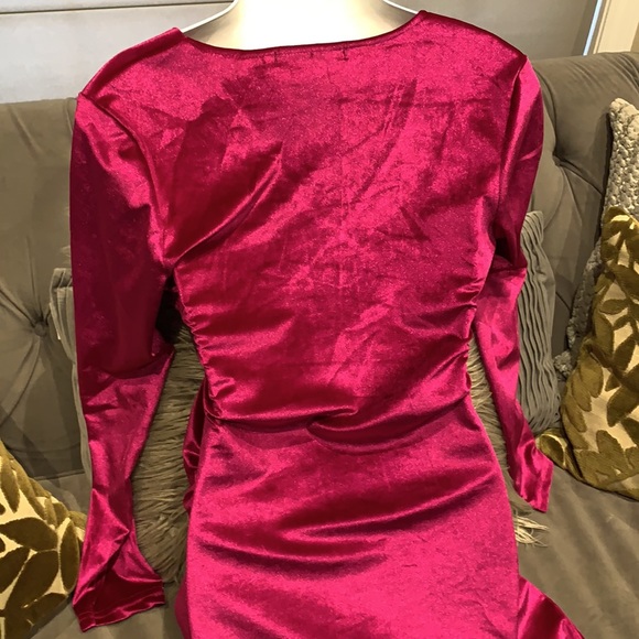 Preself velvet wrap over bodycon dress - Picture 12 of 15
